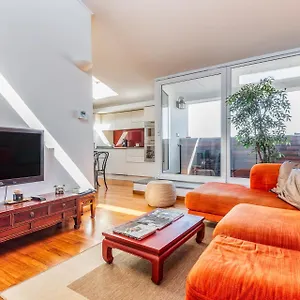 Brand New Central Beatrice D'este Apartment